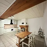 In Reihenhaus Mit Terrasse 招待所