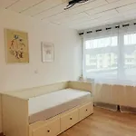 招待所 In Reihenhaus Mit Terrasse *