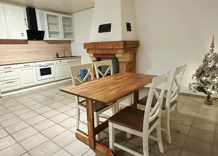 In Reihenhaus Mit Terrasse Gasthof *